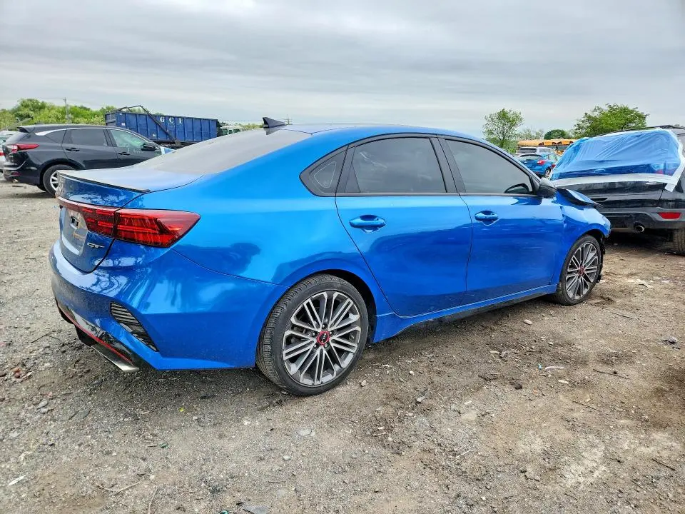 2023 KIA FORTE GT  