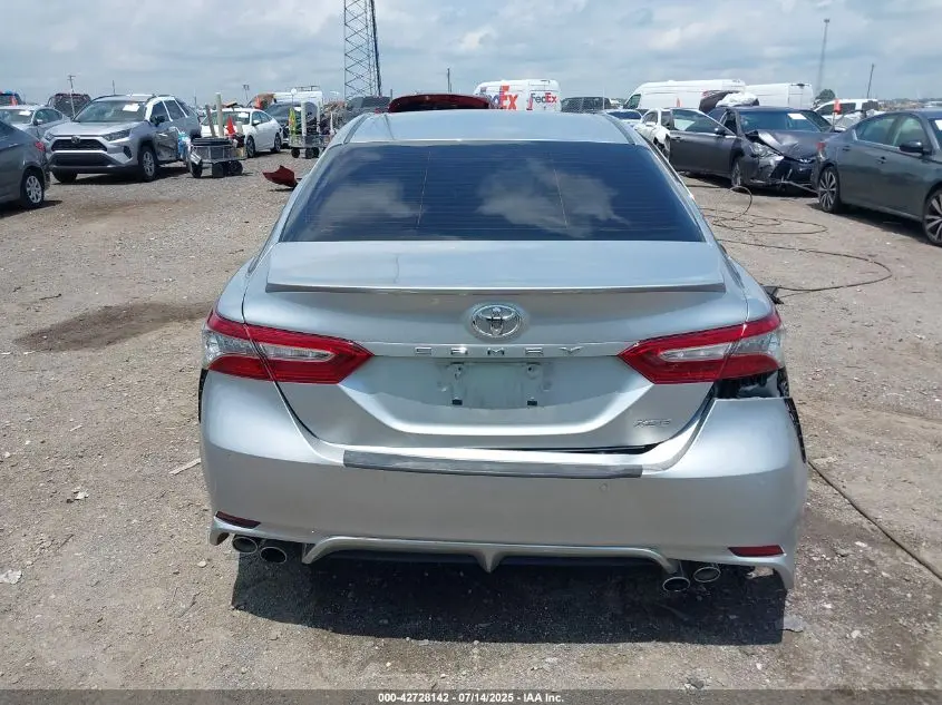 2018 TOYOTA CAMRY XSE
