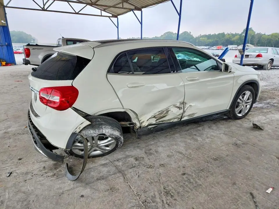 2017 MERCEDES-BENZ GLA 250  