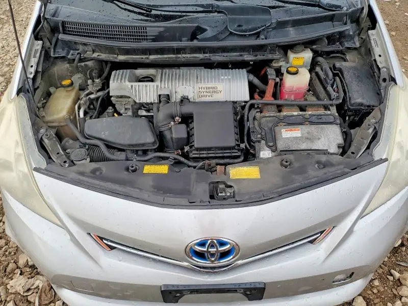 2012 TOYOTA PRIUS V TWO  