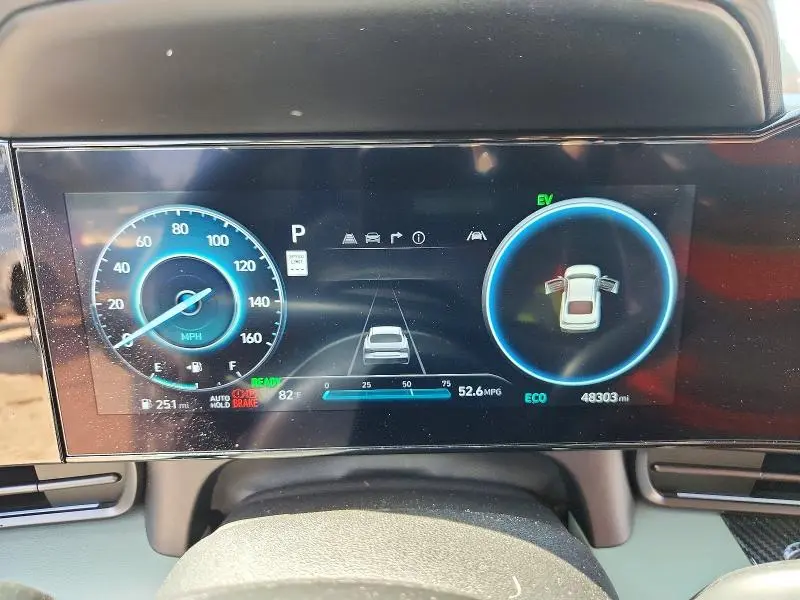 2024 HYUNDAI ELANTRA HYBRID WHITE