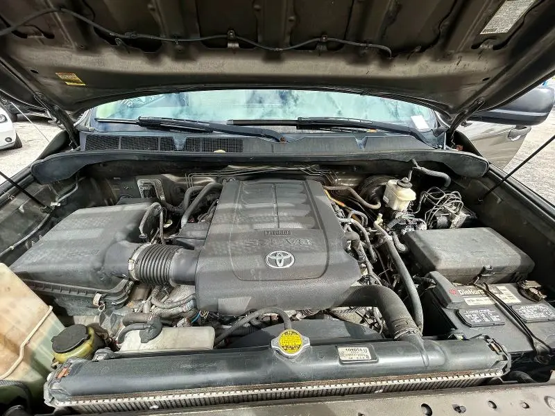 2011 TOYOTA TUNDRA GRADE  