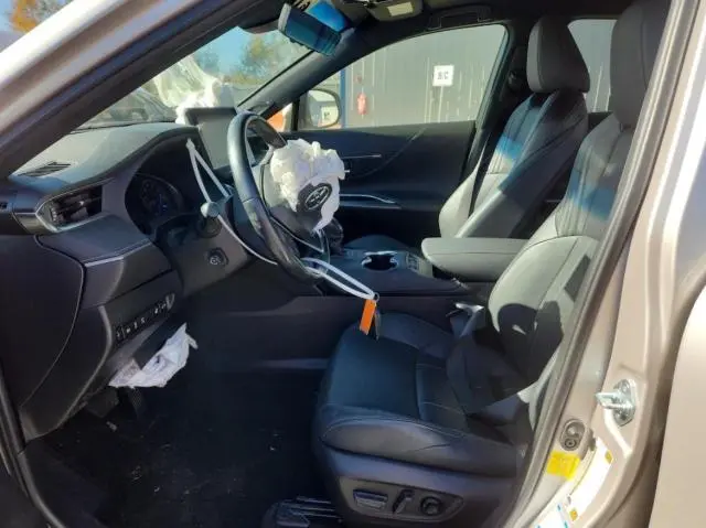 2022 TOYOTA VENZA LE  