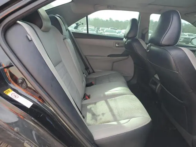 2016 TOYOTA CAMRY LE  