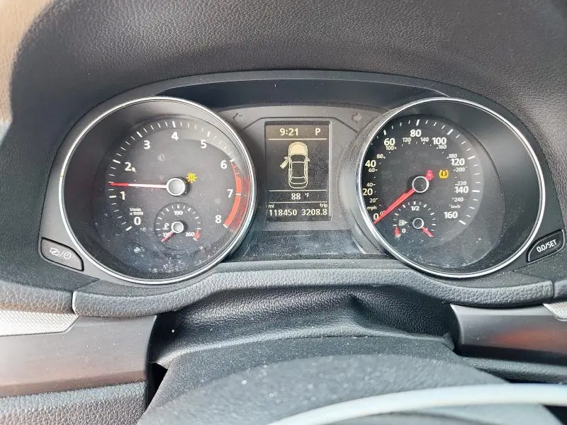 2018 VOLKSWAGEN PASSAT S  