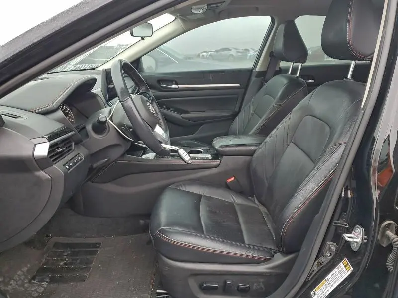 2024 NISSAN ALTIMA SR  