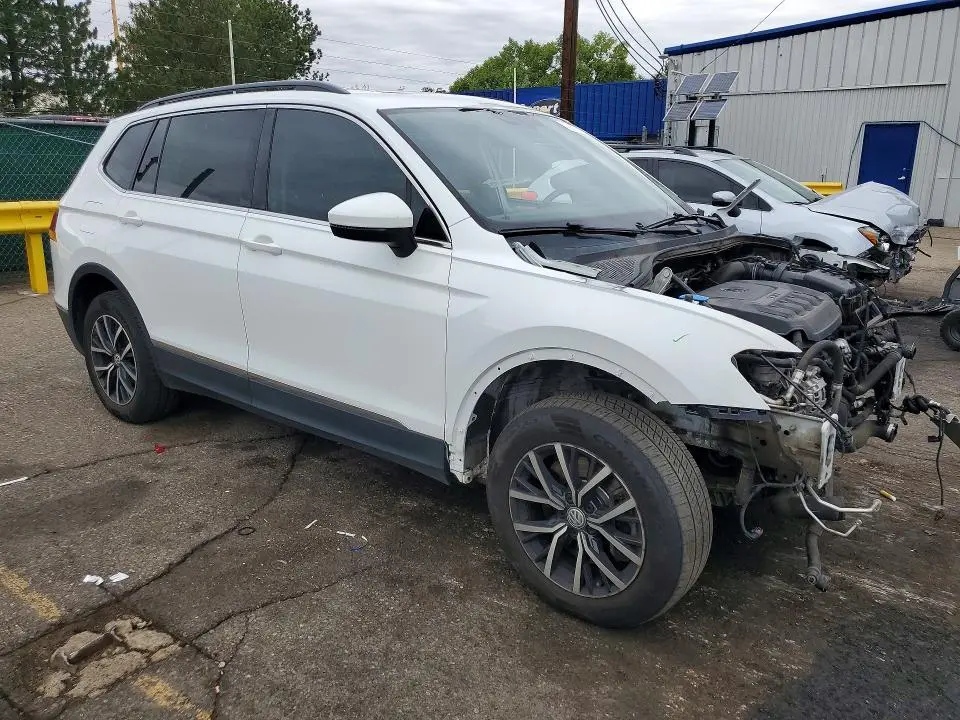 2020 VOLKSWAGEN TIGUAN SE  