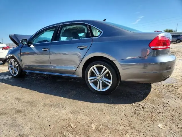 2014 VOLKSWAGEN PASSAT SE  
