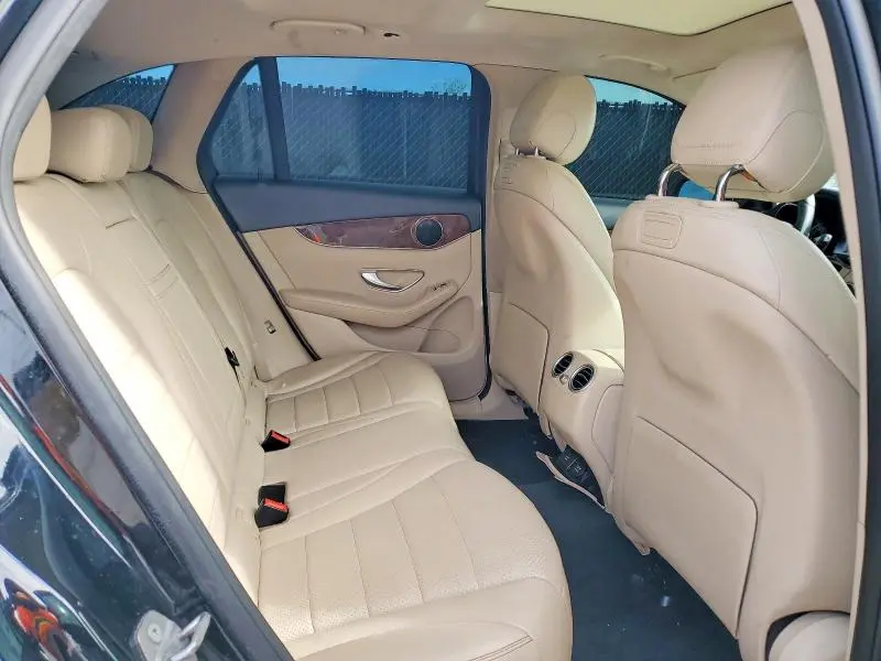 2018 MERCEDES-BENZ GLC 300  