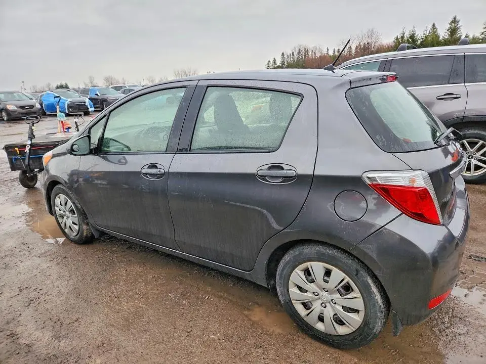 2012 TOYOTA YARIS 5-DOOR L  