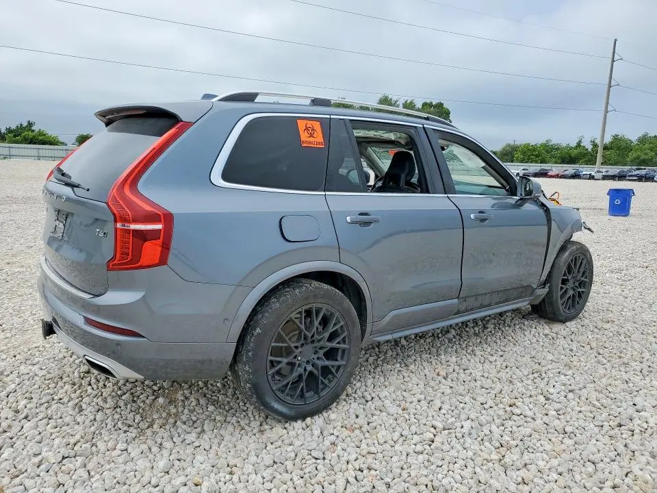 2016 VOLVO XC90   