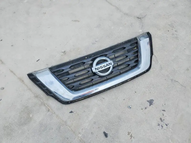 2018 NISSAN PATHFINDER SV  