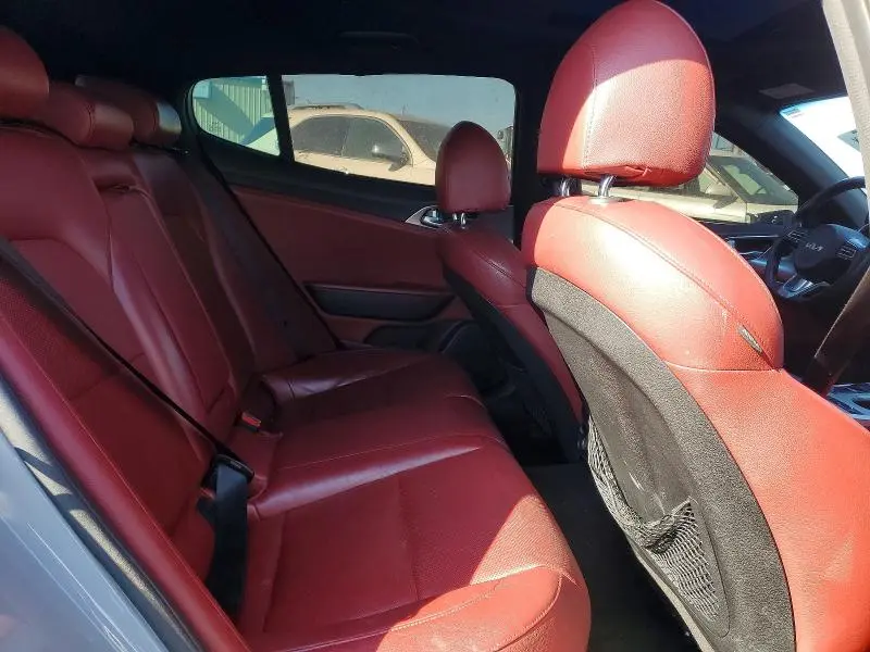 2022 KIA STINGER GT1  