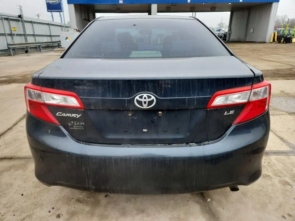 2014 TOYOTA CAMRY LE  