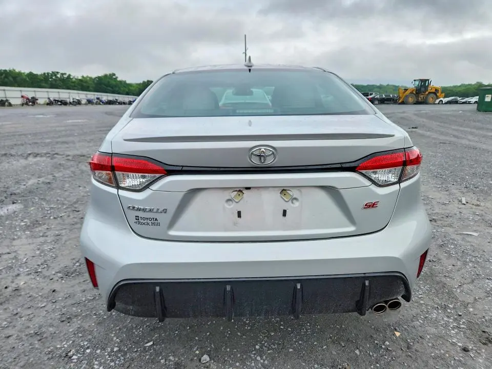 2024 TOYOTA COROLLA SE  