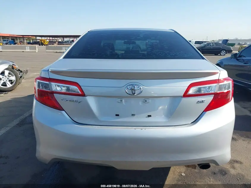 2013 TOYOTA CAMRY SE