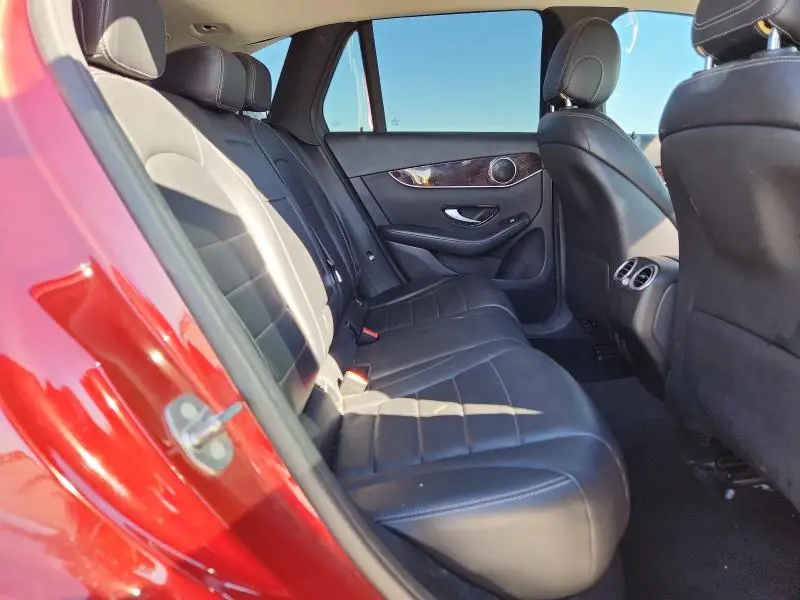 2016 MERCEDES-BENZ GLC 300  