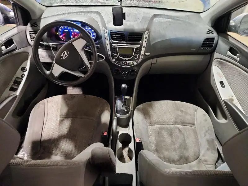 2012 HYUNDAI ACCENT GLS  