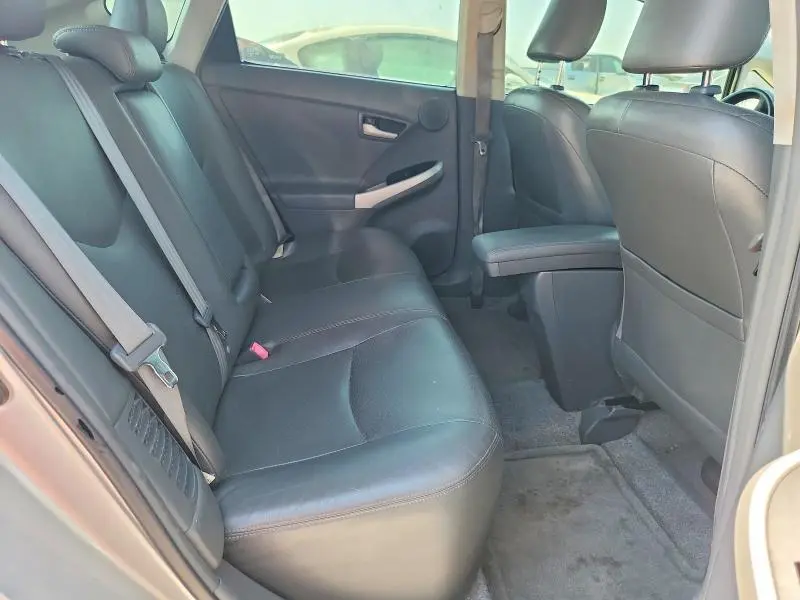 2010 TOYOTA PRIUS V  