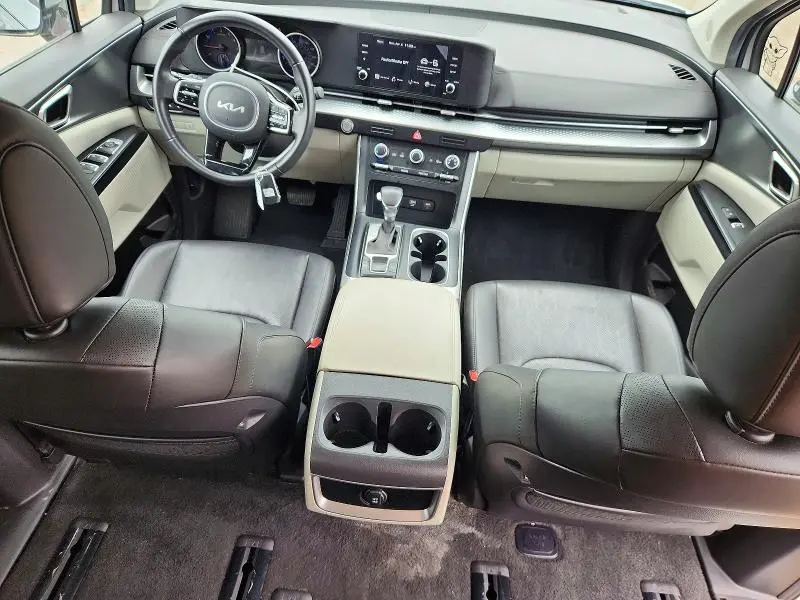 2023 KIA CARNIVAL LX  