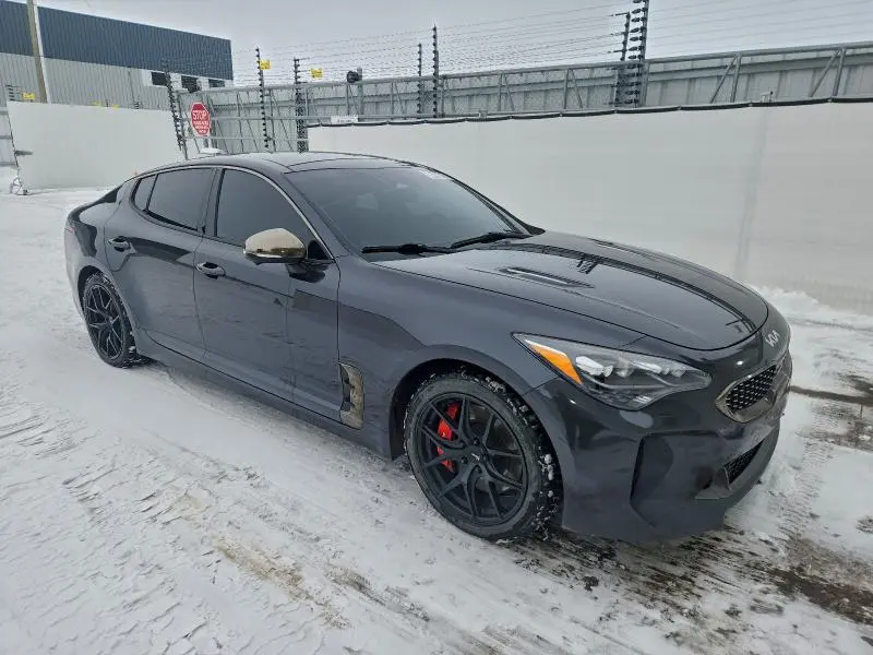 2022 KIA STINGER GT2  
