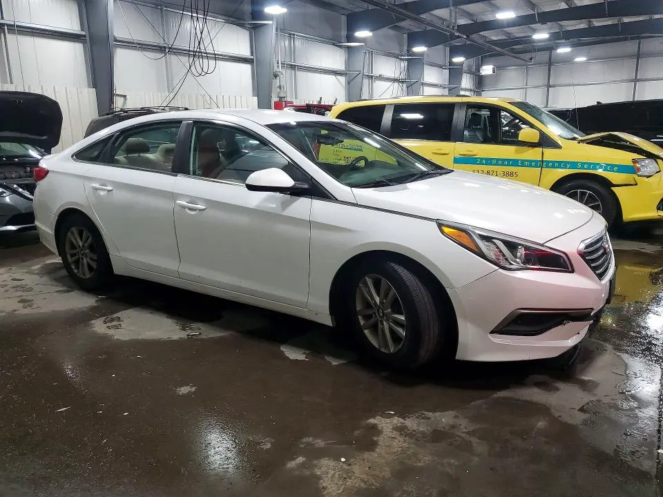 2016 HYUNDAI SONATA SE  