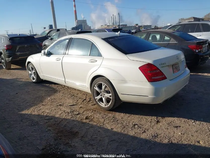 2013 MERCEDES-BENZ S 550  
