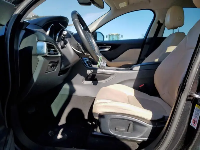 2018 JAGUAR F-PACE PREMIUM  