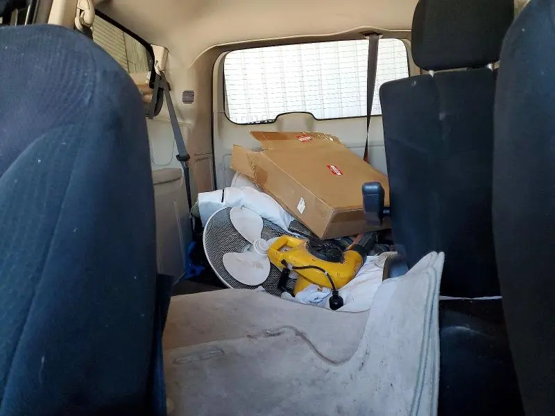 2011 DODGE GRAND CARAVAN EXPRESS  