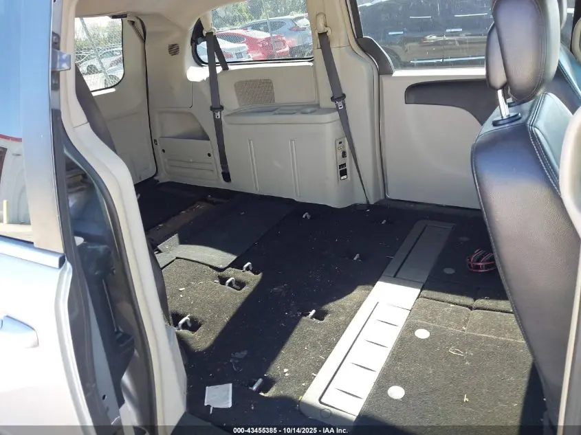 2015 CHRYSLER TOWN & COUNTRY TOURING