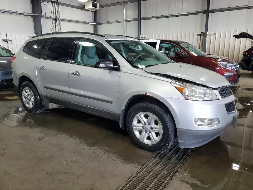 2012 CHEVROLET TRAVERSE LS  