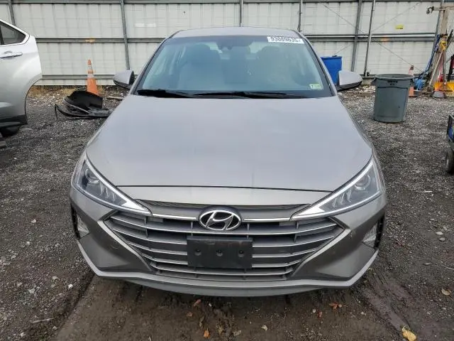2020 HYUNDAI ELANTRA SE  