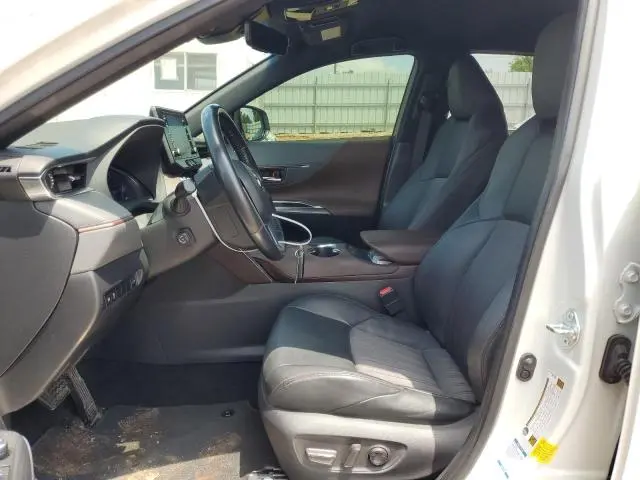 2021 TOYOTA VENZA LE  