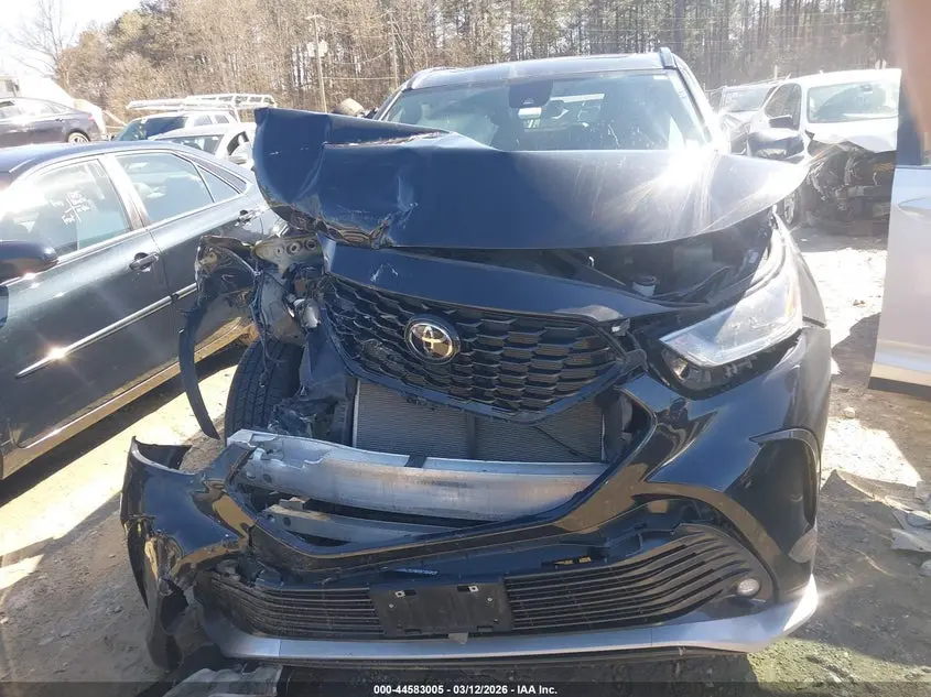 2024 TOYOTA HIGHLANDER XSE