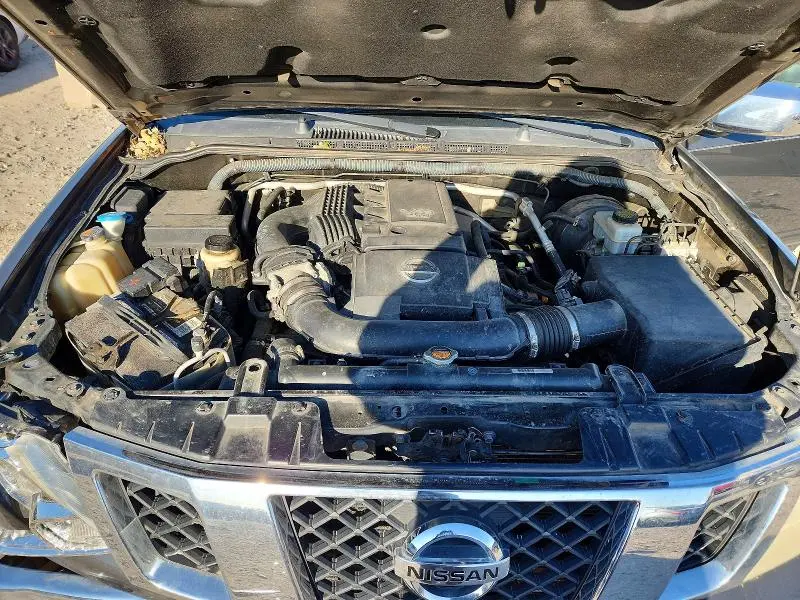 2011 NISSAN FRONTIER S  