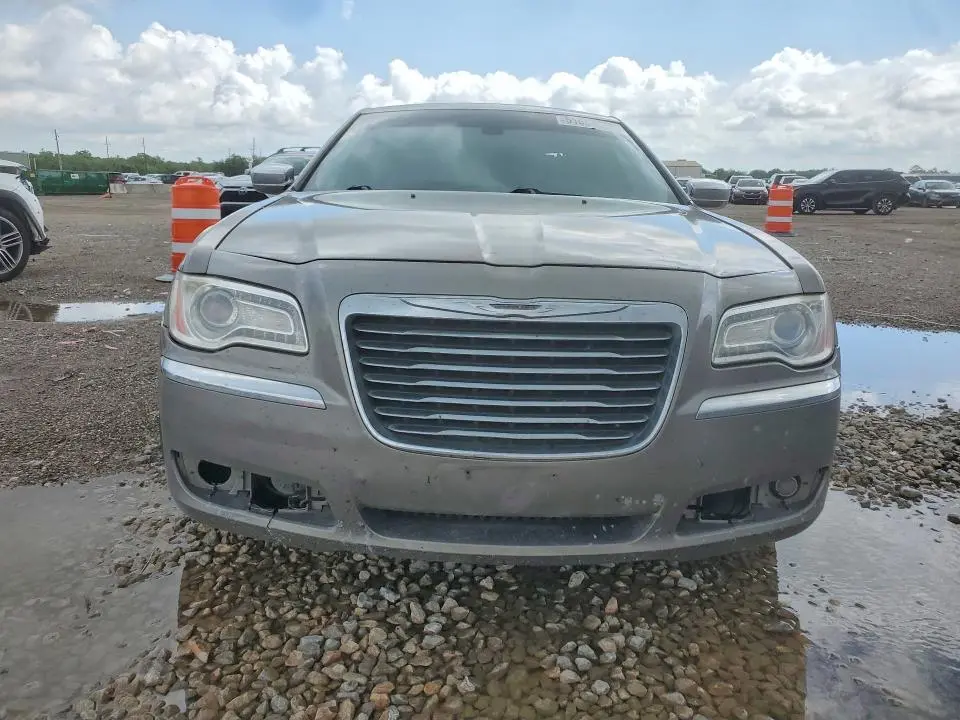 2014 CHRYSLER 300C   
