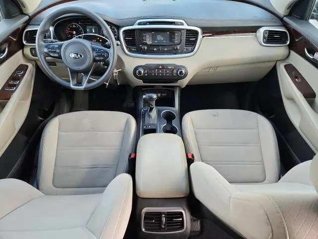 2018 KIA SORENTO LX  