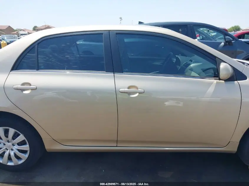2013 TOYOTA COROLLA LE