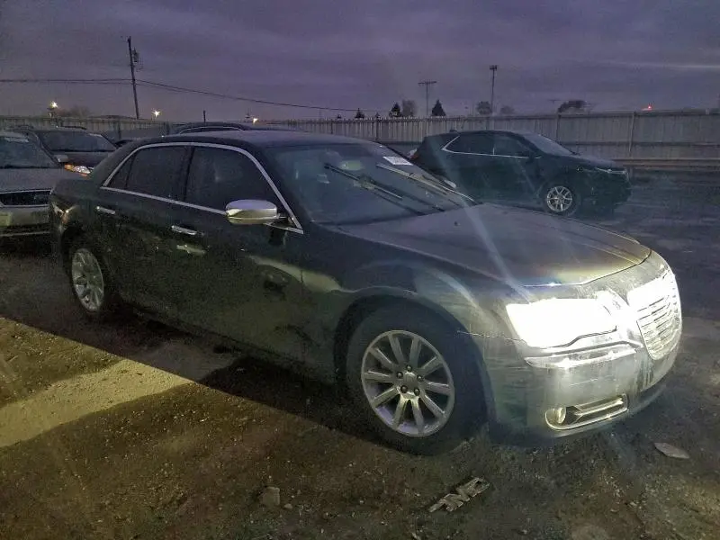 2012 CHRYSLER 300 LIMITED  