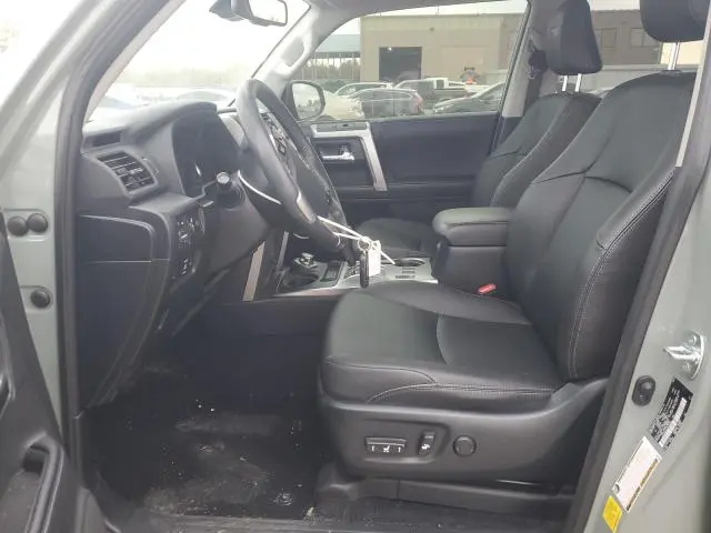 2023 TOYOTA 4RUNNER SE  