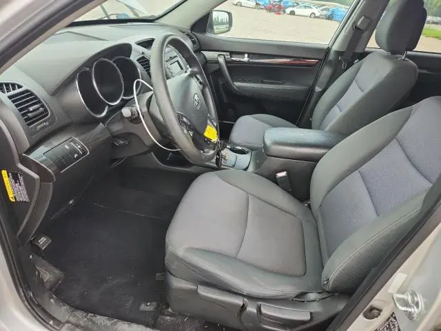 2013 KIA SORENTO LX  