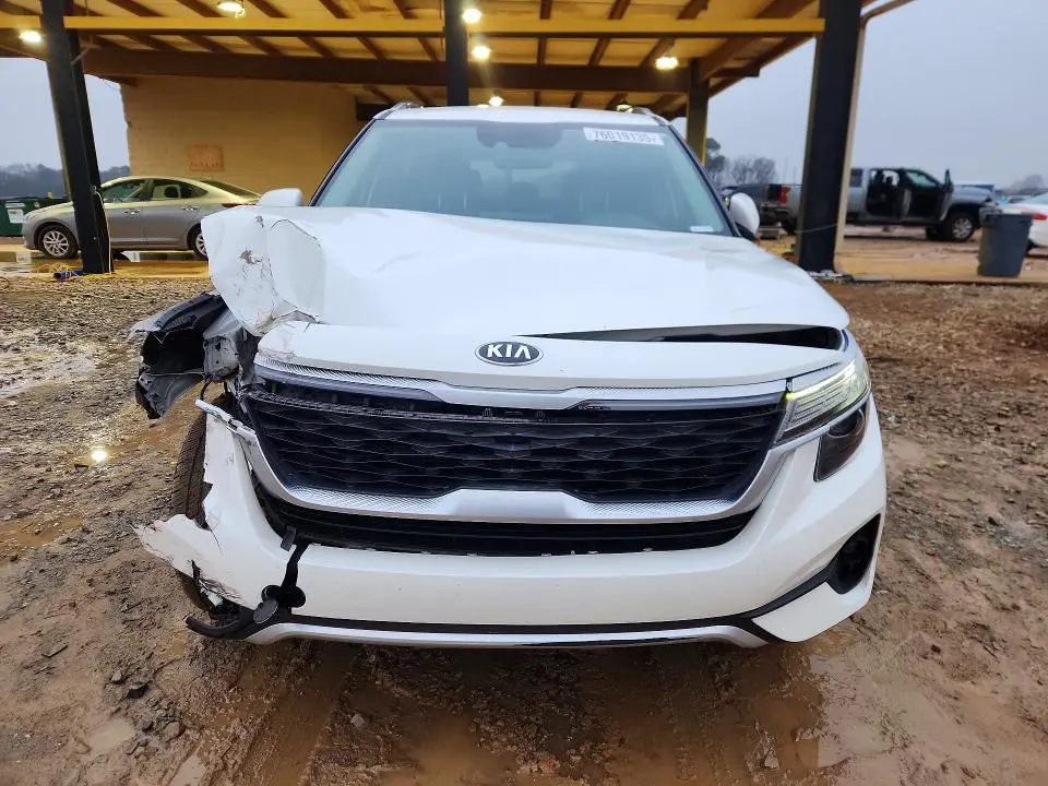 2021 KIA SELTOS S  