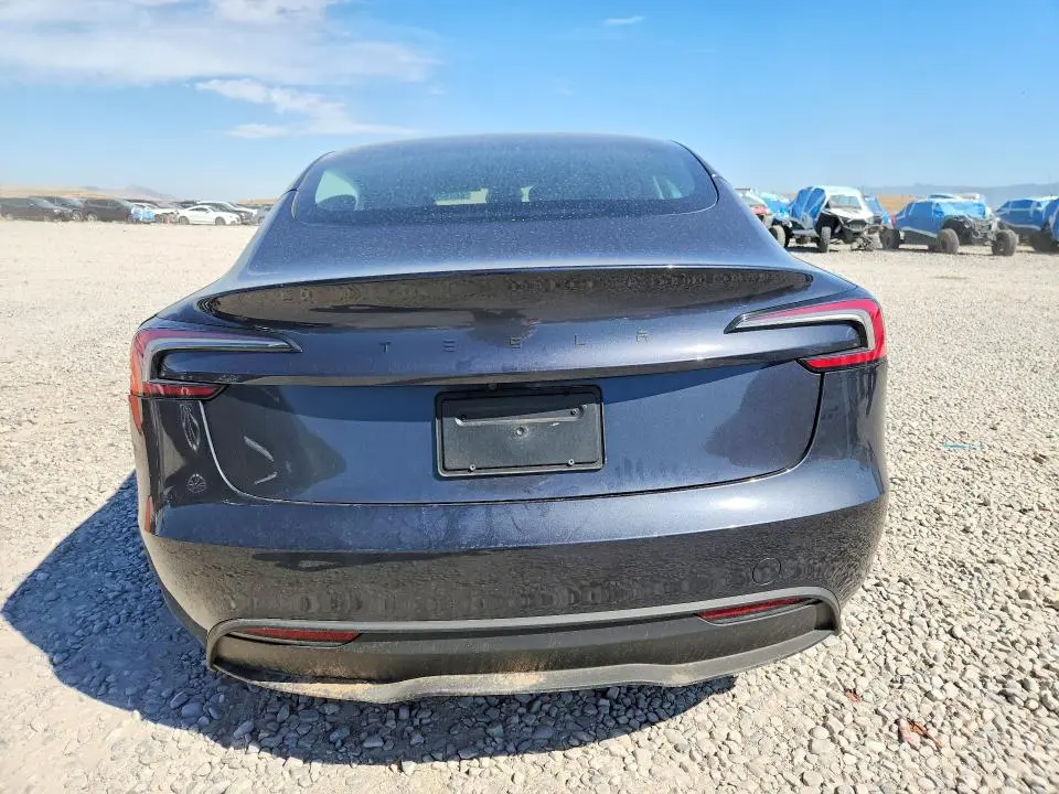 2026 TESLA MODEL 3   