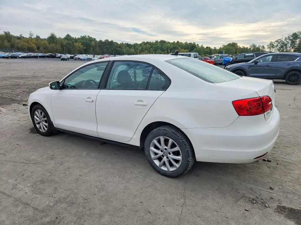 2012 VOLKSWAGEN JETTA SE  