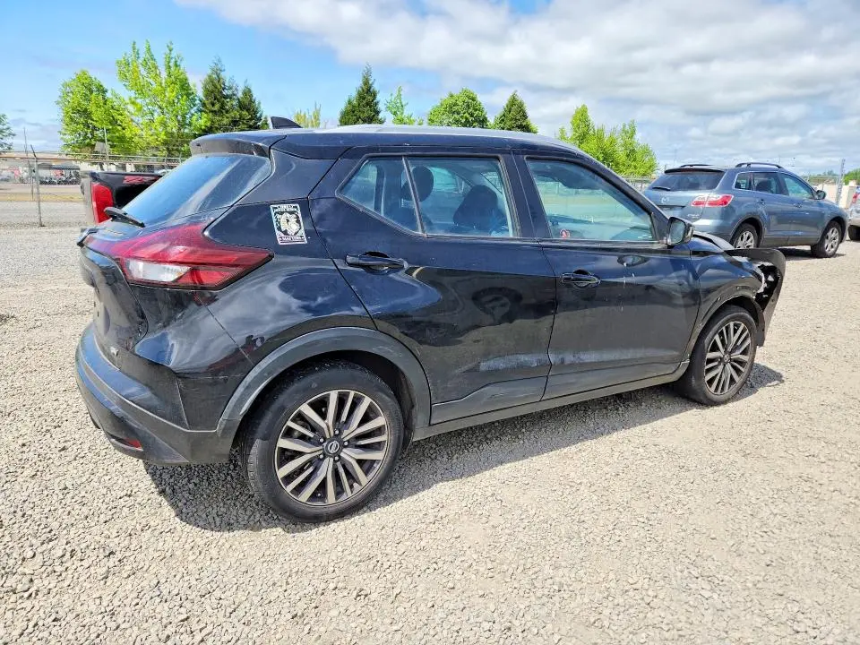 2021 NISSAN KICKS SV  