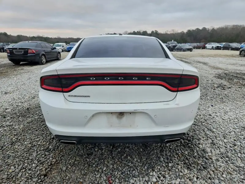 2016 DODGE CHARGER SE  
