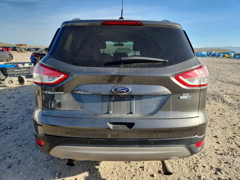 2015 FORD ESCAPE SE  