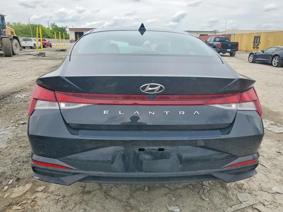 2022 HYUNDAI ELANTRA SEL  