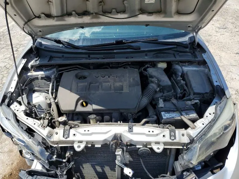 2017 TOYOTA COROLLA SE  