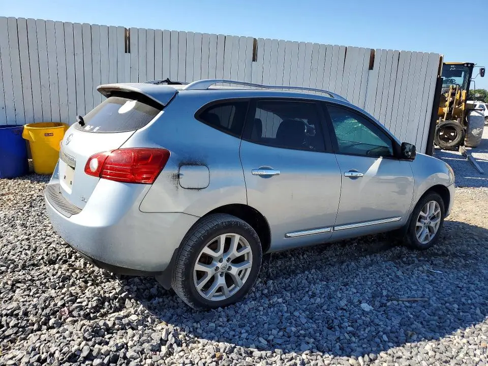2013 NISSAN ROGUE S  